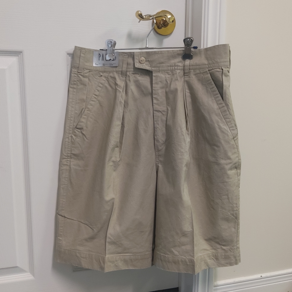 💚 2/$35 NWT Pause taupe shorts with elastic waist band